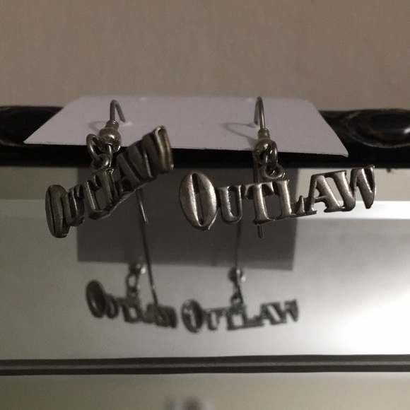 Outlaw Earrings - Picture 2 of 3